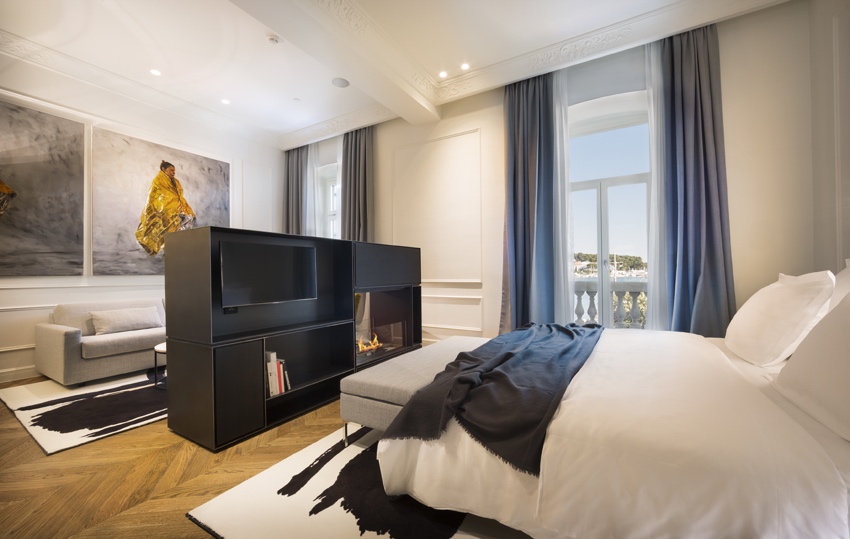 hotel-adriatic-Rovinj-grand-piazza-suite.pg